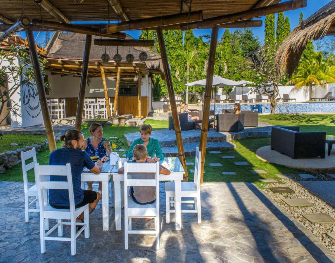 Liquid Dive Resort Дауин Экстерьер фото