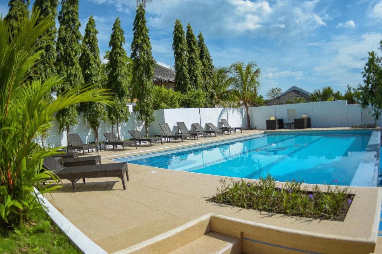 Liquid Dive Resort Дауин Экстерьер фото
